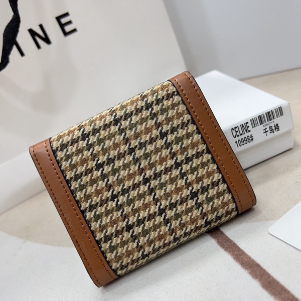 超激安ブランド財布偽物側面デザイン